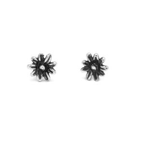 MINI DAISY EARRINGS